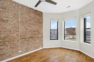 4055 S Calumet Ave, Chicago, IL 60653 - Photo 4