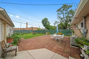 3048 Sherwood Ave, Markham, IL 60428 - Photo 22