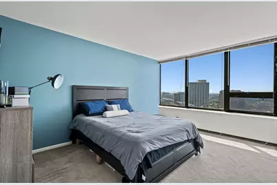 3930 N Pine Grove Avenue #2010, Chicago, IL 60613 - Photo 8