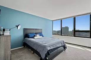 3930 N Pine Grove Ave, Chicago, IL 60613 - Photo 8