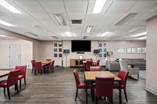 3930 N Pine Grove Ave, Chicago, IL 60613 - Photo 14