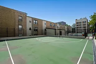 3930 N Pine Grove Ave, Chicago, IL 60613 - Photo 18