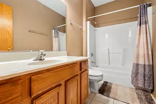 9411 Albany Ct, Orland Park, IL 60467 - Photo 10