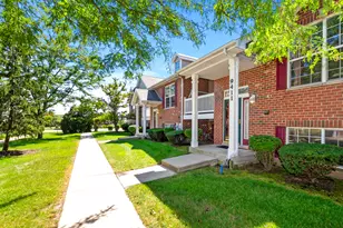 9411 Albany Ct, Orland Park, IL 60467 - Photo 2