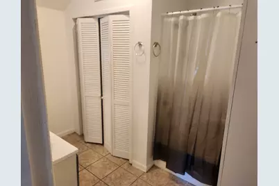 106 W Comanche Avenue, Shabbona, IL 60550 - Photo 8