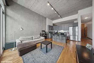 630 N Franklin St, Chicago, IL 60654 - Photo 4