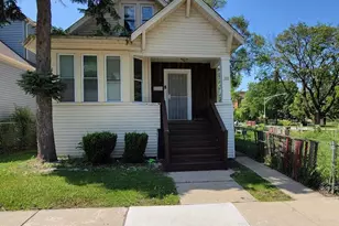 10434 S State St, Chicago, IL 60628 - Photo 2