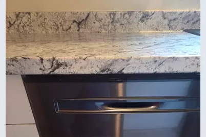 2001 S Mattis Avenue #E, Champaign, IL 61821 - Photo 6