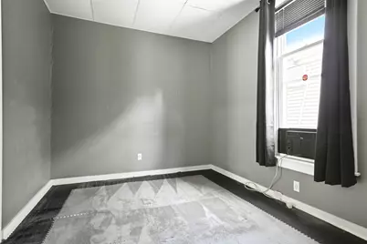 603 W Oakland Avenue, Bloomington, IL 61701 - Photo 12