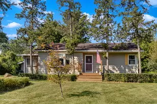 7254 Fair Elms Ave, Burr Ridge, IL 60527 - Photo 2