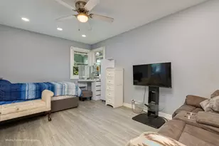 7254 Fair Elms Ave, Burr Ridge, IL 60527 - Photo 12