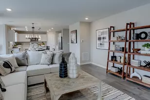 428 Collingwood Rd, South Elgin, IL 60177 - Photo 8