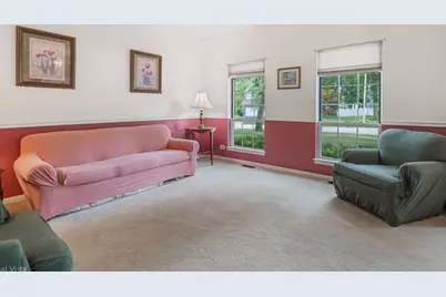 920 Plymouth Court, Algonquin, IL 60102 - Photo 4