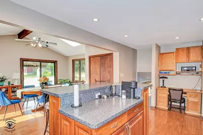 8838 Oakwood Drive, Hickory Hills, IL 60457 - Photo 8