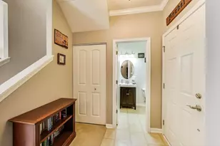 1113 Draper Rd, McHenry, IL 60050 - Photo 2