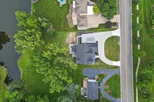 15W670 83rd St, Burr Ridge, IL 60527 - Photo 12