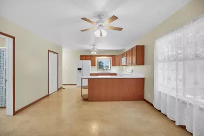 221 E 5th Avenue, Rankin, IL 60960 - Photo 12