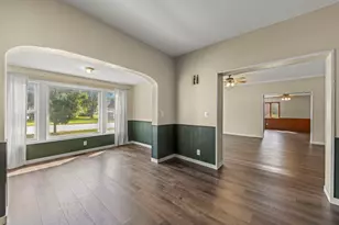 301 N Main St, Herscher, IL 60941 - Photo 6