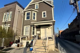 5015 N Kimberly Ave, Chicago, IL 60630 - Photo 1