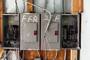 2911 W 25th St, Chicago, IL 60623 - Photo 8