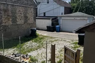 2911 W 25th St, Chicago, IL 60623 - Photo 12