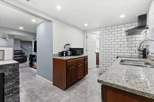 3711 W 56th Pl, Chicago, IL 60629 - Photo 6