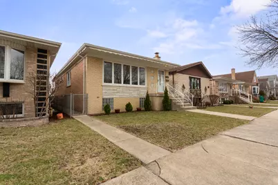 4567 N Merrimac Avenue, Chicago, IL 60630 - Photo 2