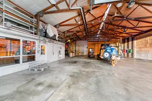 947 N 2nd Rd, Dana, IL 61321 - Photo 26