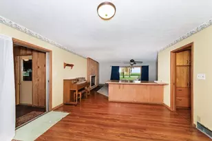 947 N 2nd Rd, Dana, IL 61321 - Photo 8