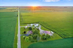 947 N 2nd Rd, Dana, IL 61321 - Photo 34