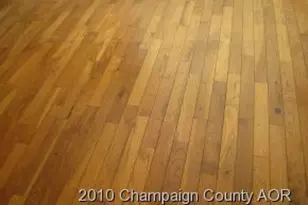 606 E Van Allen St, Tuscola, IL 61953 - Photo 6