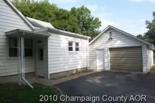 606 E Van Allen St, Tuscola, IL 61953 - Photo 2