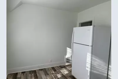 309 W Pleasant Street, Freeport, IL 61032 - Photo 18