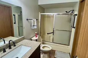 4522 Jefferson Dr, Richton Park, IL 60471 - Photo 8