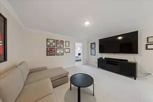 567 Hannah Ln, Hinsdale, IL 60521 - Photo 18