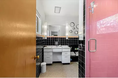 2020 Valley Road, Rockford, IL 61107 - Photo 14