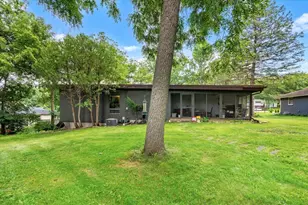 2020 Valley Rd, Rockford, IL 61107 - Photo 24