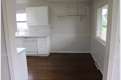 2510 S 17th Avenue, Broadview, IL 60155 - Photo 4