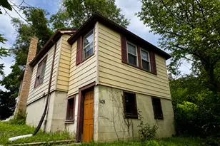 1109 4th St, Lasalle, IL 61301 - Photo 1