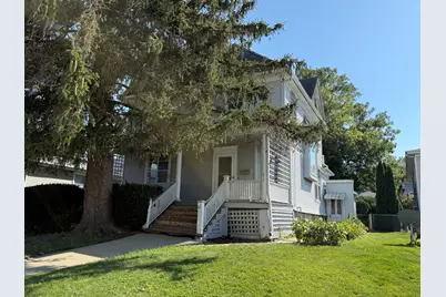 412 W Elm Street, Sycamore, IL 60178 - Photo 1