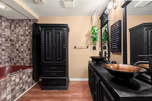 534 Palace St, Aurora, IL 60506 - Photo 8