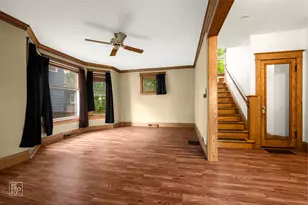 534 Palace St, Aurora, IL 60506 - Photo 2