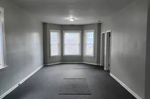 8825 S Exchange Ave, Chicago, IL 60617 - Photo 2