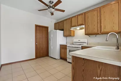 509 Legend Lane, McHenry, IL 60050 - Photo 12