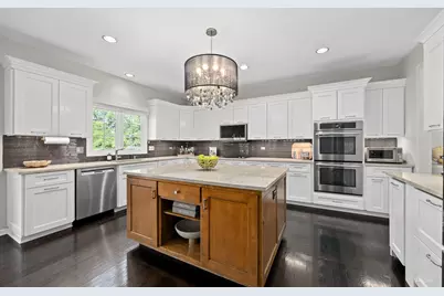 1950 Elmore Avenue, Downers Grove, IL 60515 - Photo 12