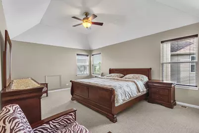 240 Hearthstone Drive, Bartlett, IL 60103 - Photo 22