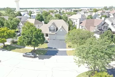 240 Hearthstone Drive, Bartlett, IL 60103 - Photo 36