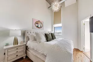 758 N Larrabee St, Chicago, IL 60654 - Photo 10