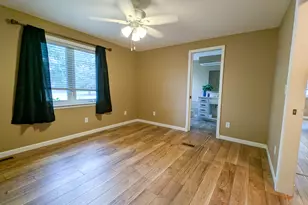 1105 Olen Dr, Mahomet, IL 61853 - Photo 8