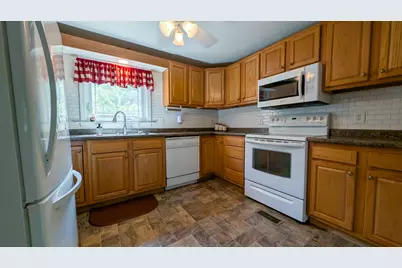 1105 Olen Drive, Mahomet, IL 61853 - Photo 6